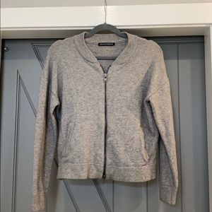 EUC Brandy Melville zip up sweater